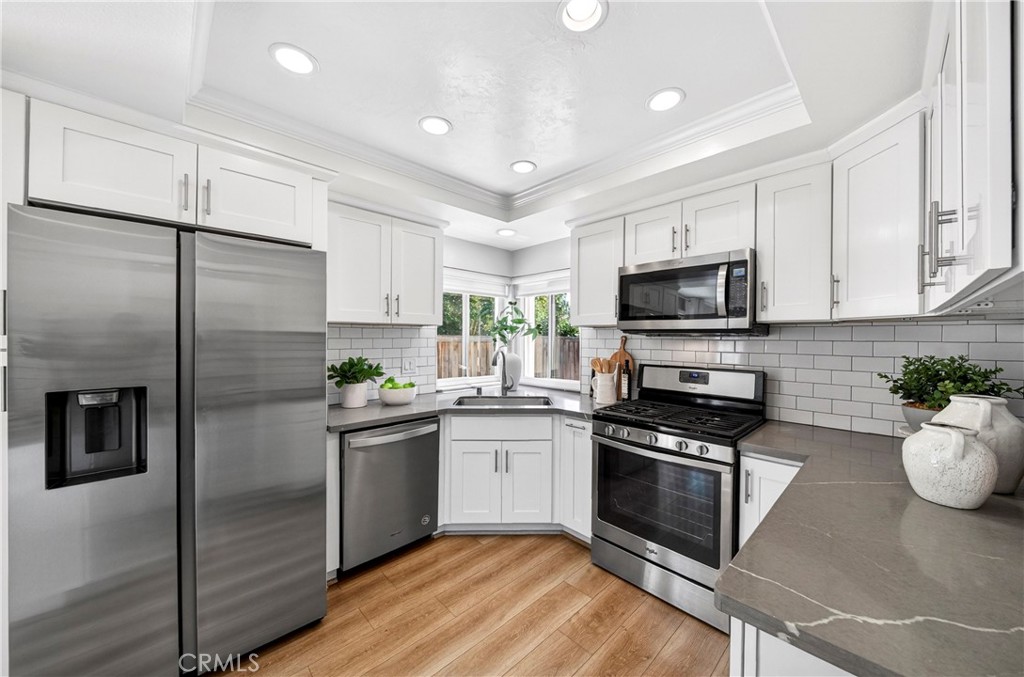 11 Charleston, Irvine CA 92620 - Photo 8