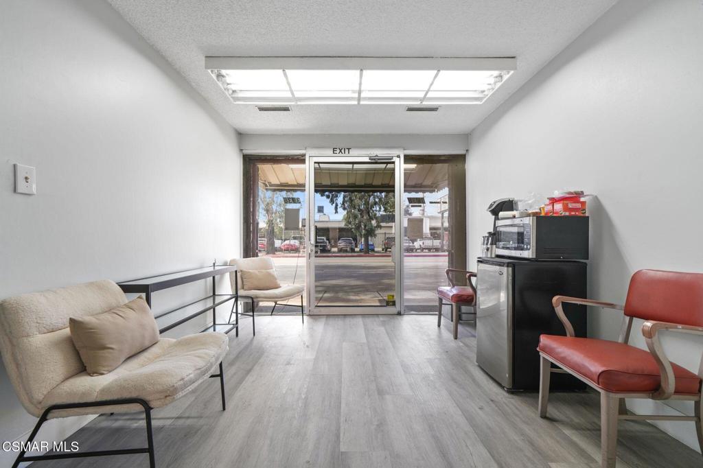 3738 San Fernando Road