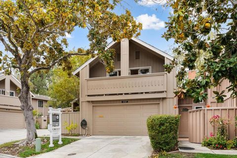 Photo of 10107 Lamplighter Square, Cupertino, CA 95014 (MLS # ML82025435) Photo of 10107 Lamplighter Square, Cupertino, CA 95014 (MLS # ML82025435)