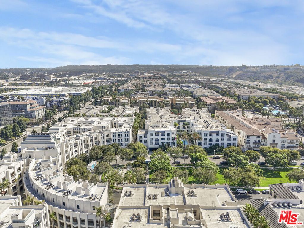 Photo of 5625 Crescent Parkway #404, Playa Vista, CA 90094 (MLS # 25587815)