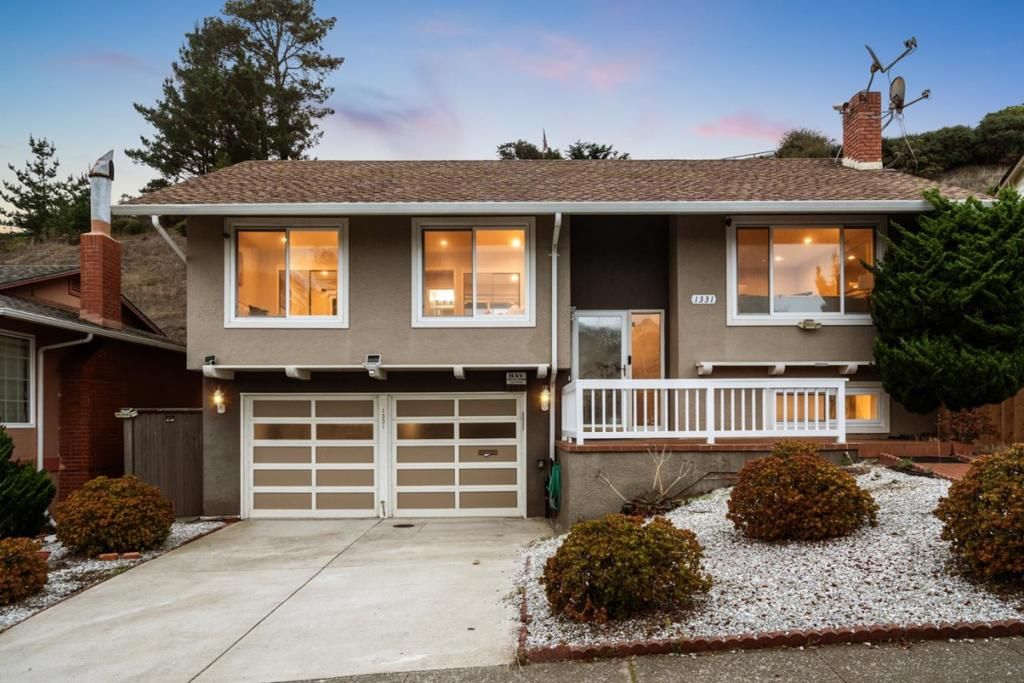 Photo of 1331 Aspen Drive, Pacifica, CA 94044 (MLS # ML82025582)
