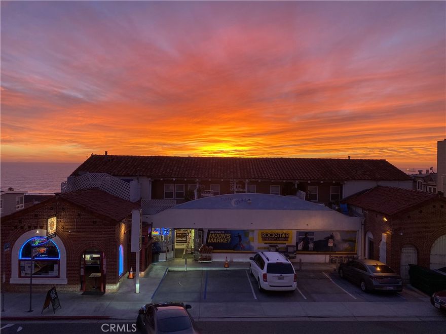Picture perfect sunsets await you in this recently remodeled 2bed 1 bath apartment centrally located in the North End of the Sand Section. Beautifully updated, this space offers privacy via controlled entry, new countertops and appliances, 9 foot ceilings in the living room and plenty of west facing windows which promises to be the highlight of every sunset evening. There aren't many opportunities like this available in the marketplace at this price.