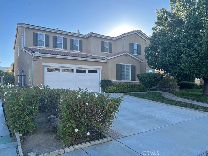 Gorgeous Two-Story Single-Family Home!

This stunning home features 5 bedrooms, 4 bathrooms, and approximately 3,499 sq. ft. of living space. Built in 2005. 

The spacious open kitchen offers beautiful cabinetry, granite countertops, a large island, and a breakfast bar. The living room is open and inviting with a cozy fireplace, interior plantation shutters, and soaring high ceilings. Formal family and dining room provide additional entertaining space. The main level includes a private bedroom and full bath, perfect for guests. Upstairs, you’ll find a spacious loft and a large primary suite with entry, separate tub and shower, and plantation shutters to control morning and afternoon light. The second level also features 4 additional bedrooms and 3 bathrooms. The backyard is ideal for entertaining, complete with an independent covered patio and landscaped grounds. Attached 3-car garage. Truly a gorgeous home! Do Not Disturb Occupant. All information is deemed reliable but not guaranteed. Buyer and Buyer’s Agent to conduct their own due diligence and verify all information, including but not limited to bedroom/bath count, square footage, lot size, permitted/unpermitted spaces, school boundaries, amenities, features, and property condition. Buyers are advised to investigate and satisfy themselves before closing.