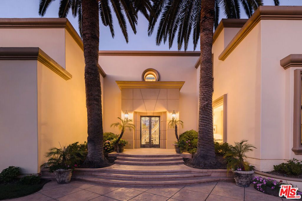 Photo of 3364 Clerendon Road, Beverly Hills, CA 90210 (MLS # 26643333)