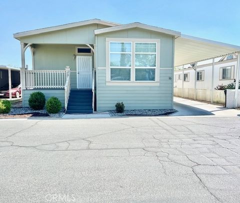 Photo of 4444 E Avenue R #16, Palmdale, CA 93552 (MLS # IV25226175)