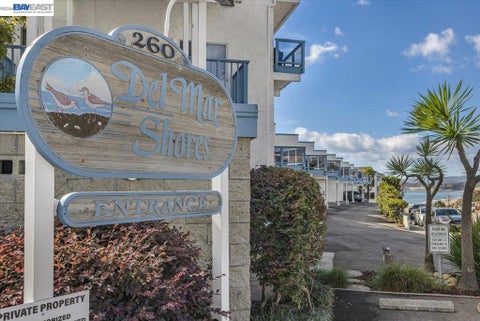 Photo of 260 Rio Del Mar Blvd BLVD #6, Aptos, CA 95003 (MLS # 41152254)