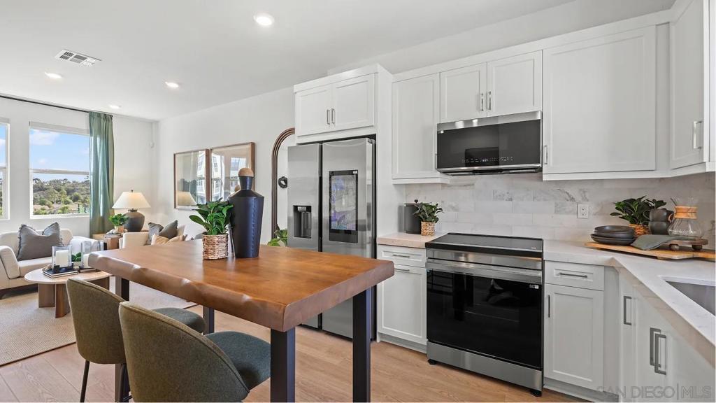 336 Summer Breeze Way