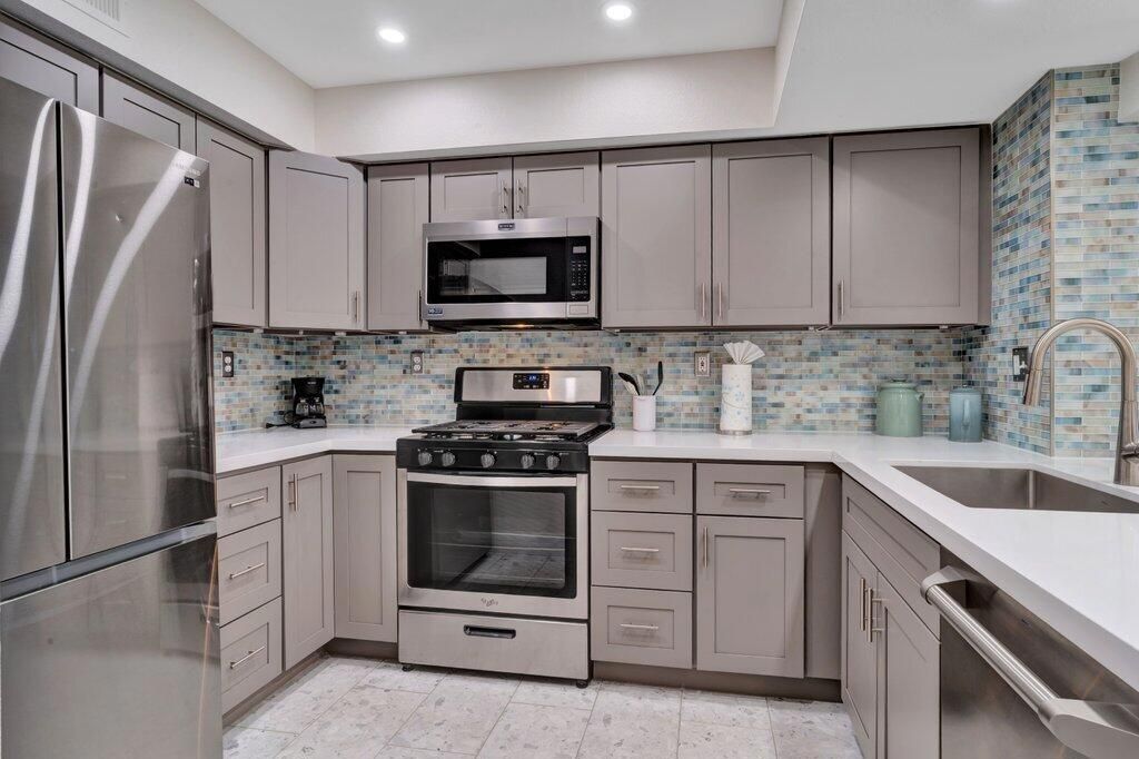 Photo of 1555 N Chaparral Road #207, Palm Springs, CA 92262 (MLS # 219137714DA)