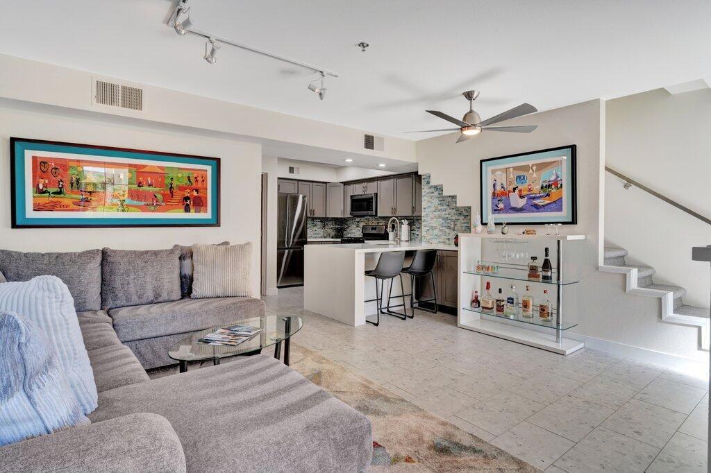1555 N Chaparral Road 207