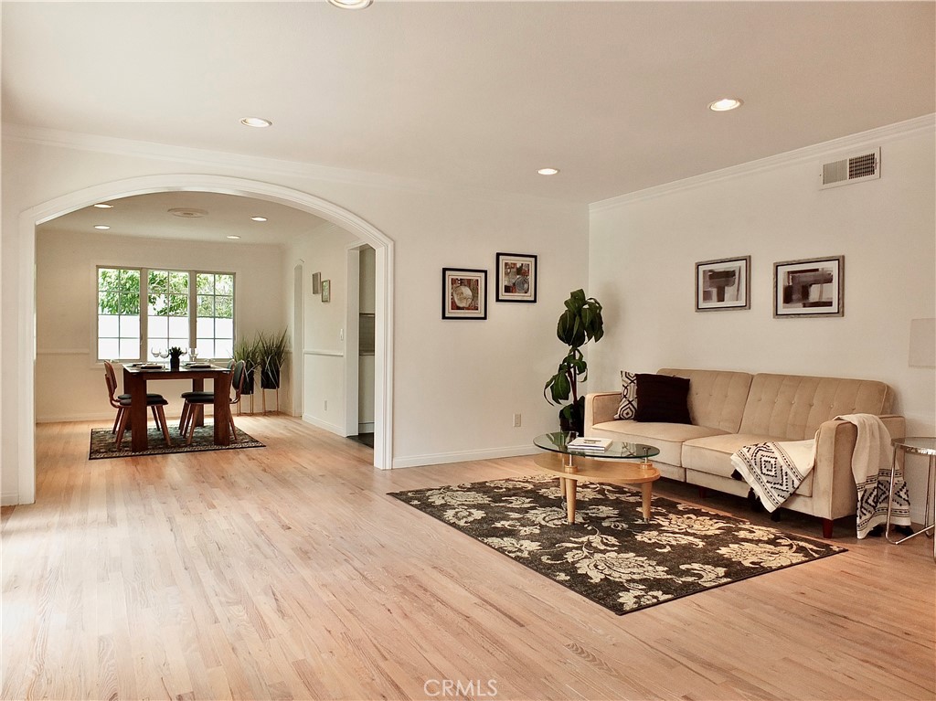 330 Linares Avenue