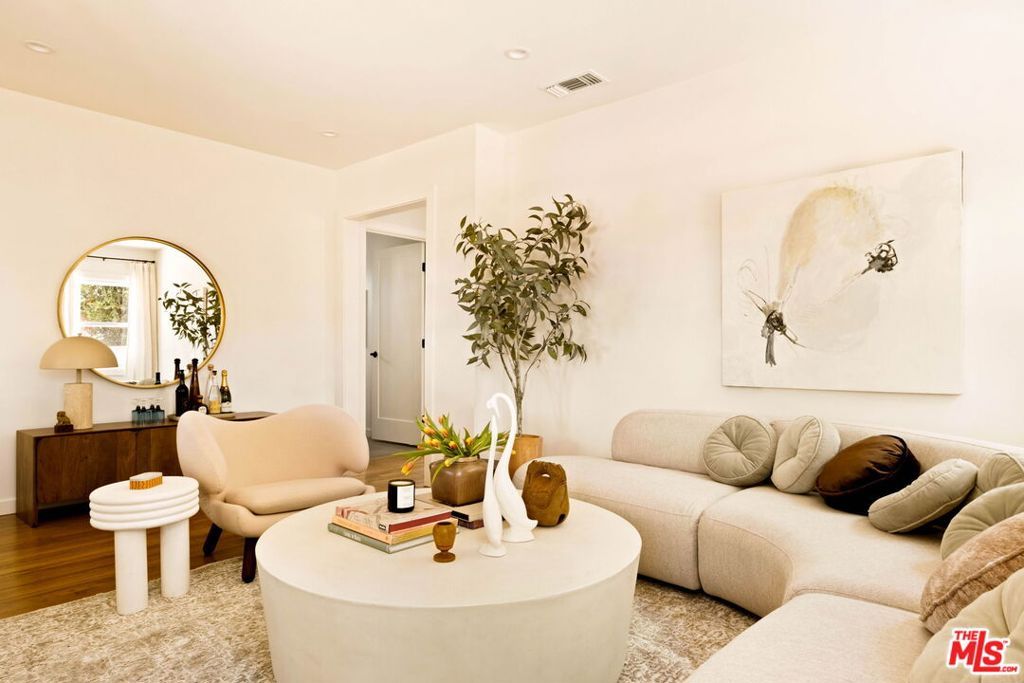 Photo of 1538 16th Street, Santa Monica, CA 90404 (MLS # 26663101)