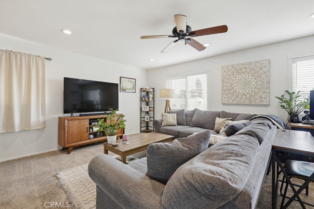 5843 La Jolla Way 28