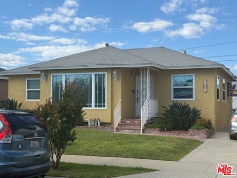 Photo of 1305 W Piru Street, Compton, CA 90222 (MLS # 26783959)