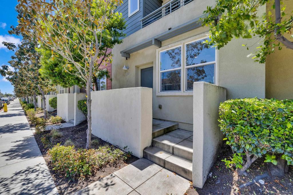 211 S Orange St 104