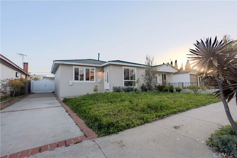 Photo of 5002 W 142 Street, Hawthorne, CA 90250 (MLS # SB26021450)