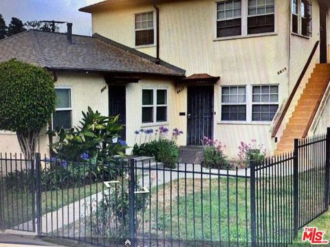 Photo of 6615 S Van Ness Avenue, Los Angeles, CA 90047 (MLS # 26661151)