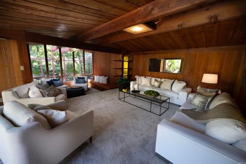 3646 Rosecroft Lane San Diego CA 92106