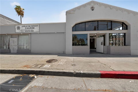 Photo of 2928 W Vernon Avenue, Los Angeles, CA 90008 (MLS # SB26182220)