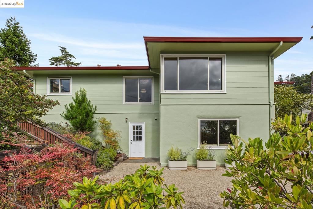 PIEDMONT PINES - Residential