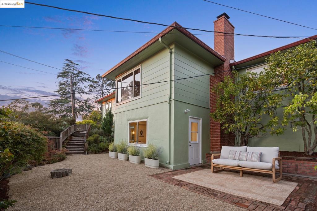 PIEDMONT PINES - Residential