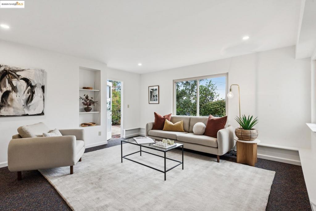 PIEDMONT PINES - Residential
