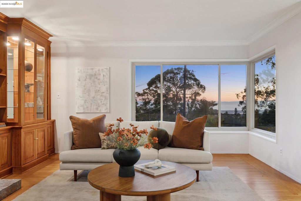 PIEDMONT PINES - Residential