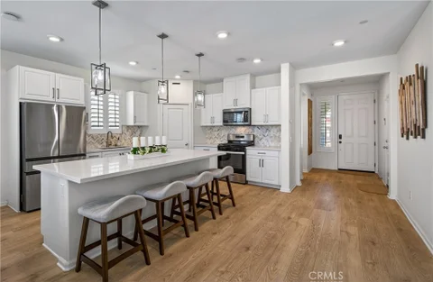 MLS: IG26182647