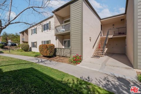 Photo of 25730 Player Drive #S4, Valencia, CA 91355 (MLS # 26736511)