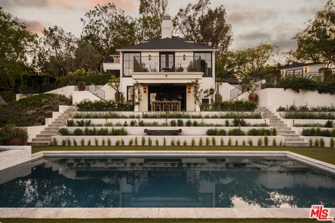 7422 Palo Vista Drive Los Angeles CA 90046