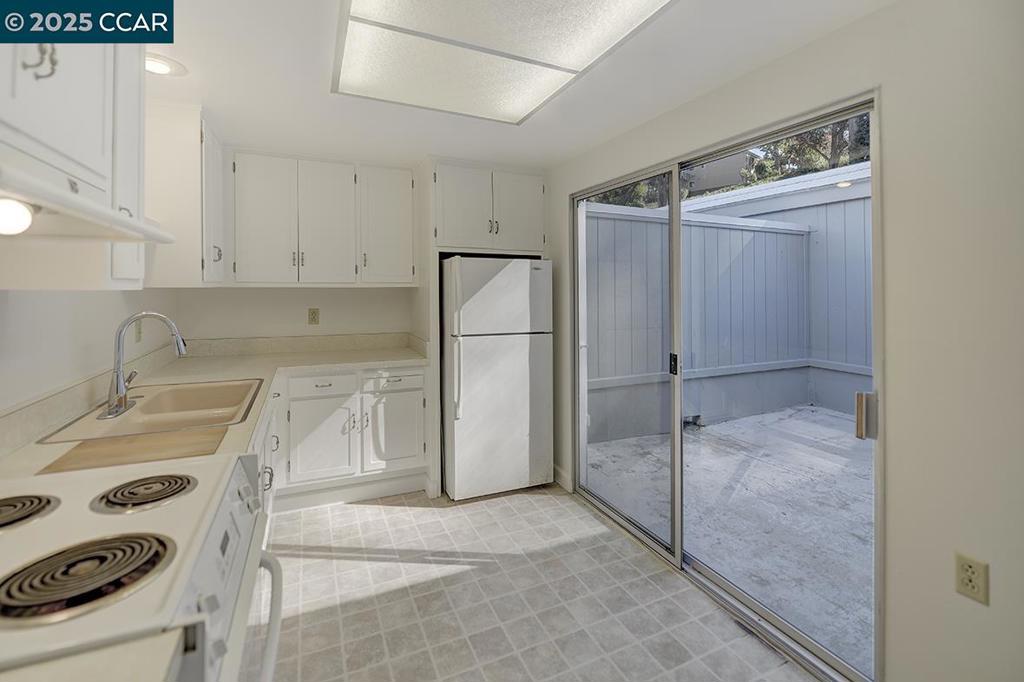 ROSSMOOR - Residential