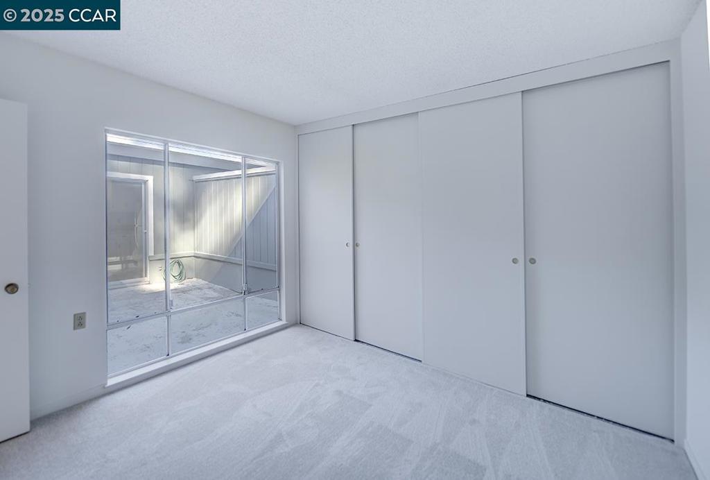 ROSSMOOR - Residential