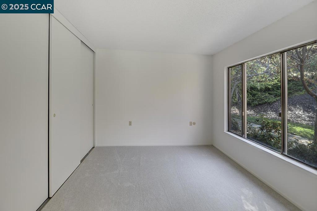 ROSSMOOR - Residential