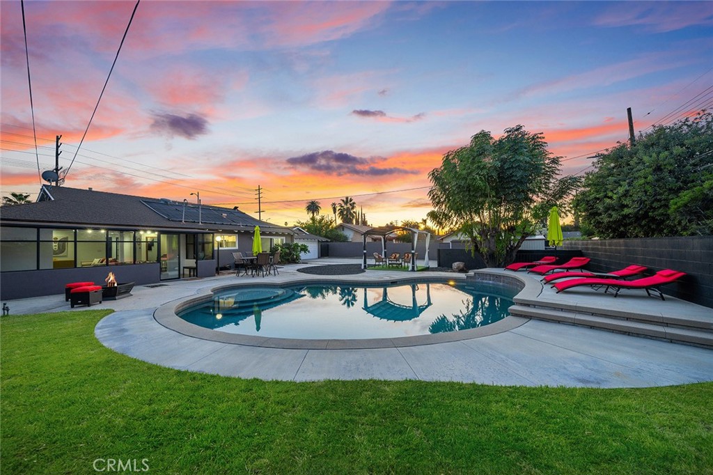 Properties 1 22349 Vanowen