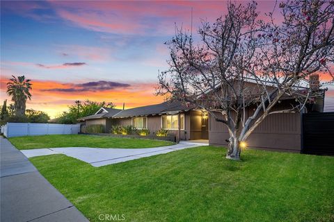 22349 Vanowen Canoga Park CA 91303