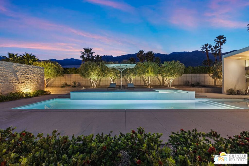 3075 Goldenrod Lane
