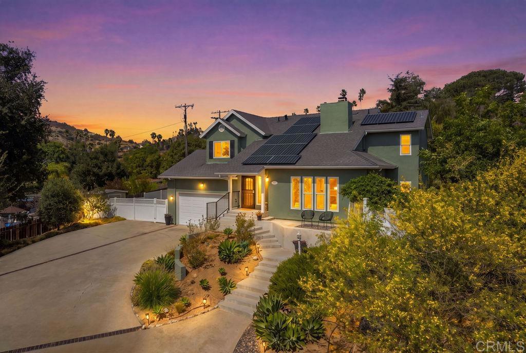 1580 Tutela Heights