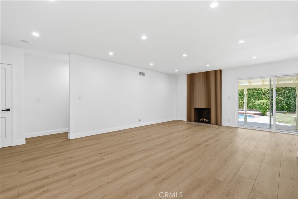 16507 Calahan
