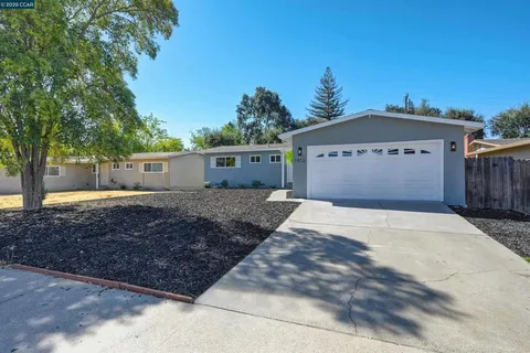 1812 Wildwood Way, Roseville, CA 95661 - MLS#: 41108649