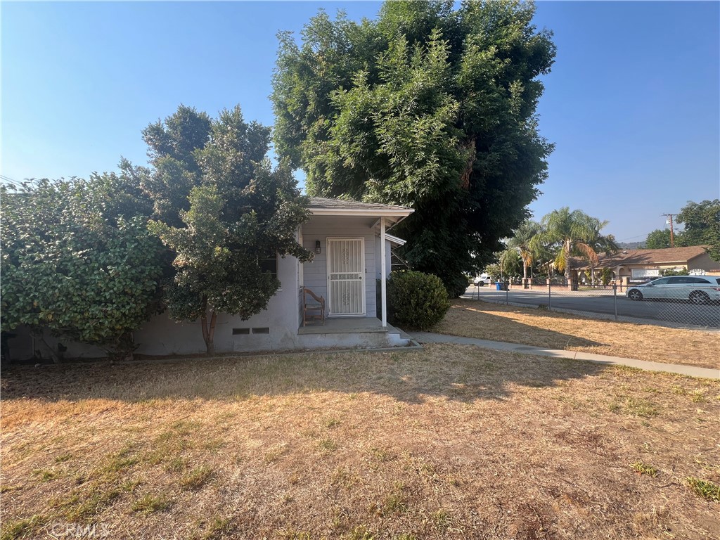 This home features 3 bedrooms, 1 bath and a large lot. The home features engineered wood floors in all the rooms, including the kitchen. The new owner has plenty of room to add on or other innovations. The owners had just replaced the water heater. This home is great for a first-time home buyer or investor.