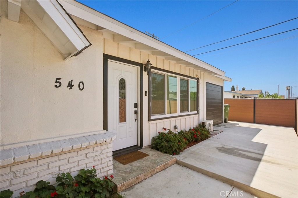 Properties 1 2643 Huron Street