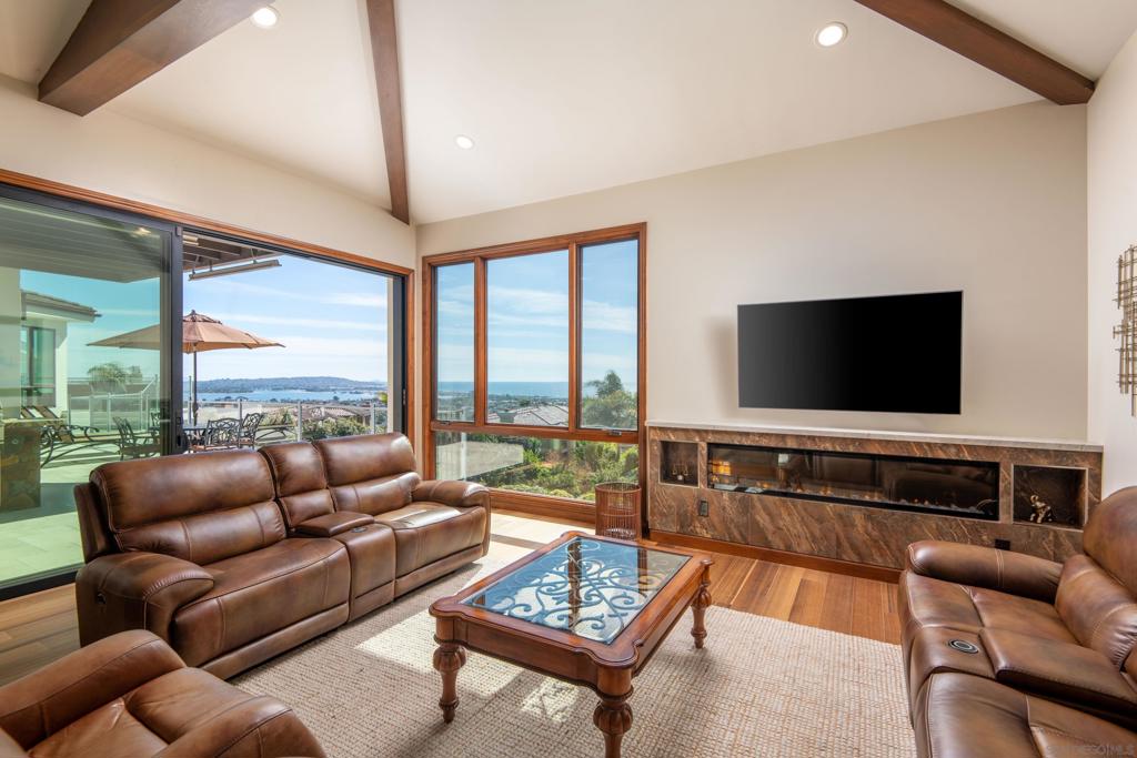 Pacific Beach - Residential