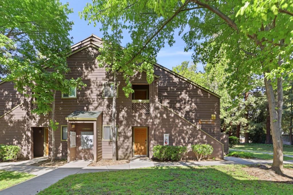 Photo of 1211 Yarwood Court, San Jose, CA 95128 (MLS # ML82050264)