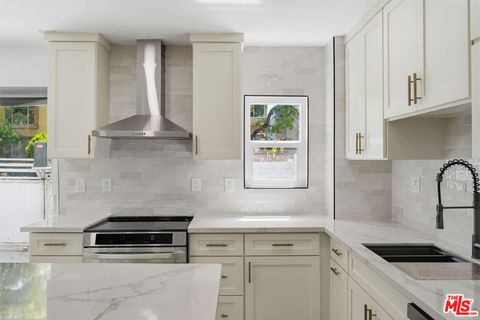 Photo of 929 N Stanley Avenue #1, West Hollywood, CA 90046 (MLS # 26838821)