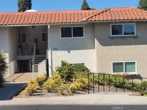 Photo of 2293 Via Puerta, Laguna Woods, CA 92637 (MLS # OC26200017)