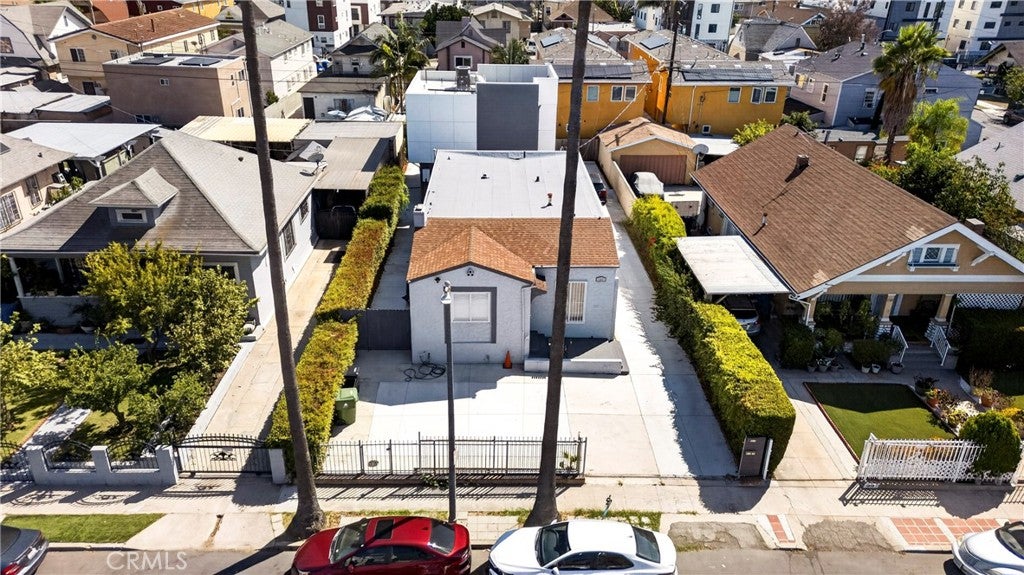 1302 W 35th
