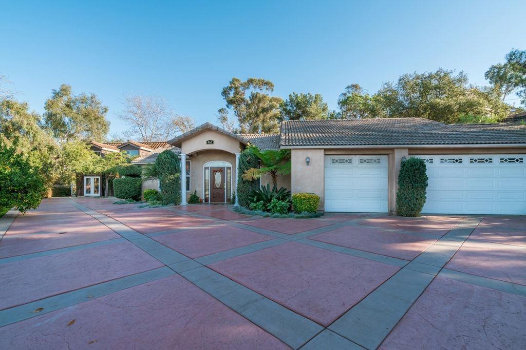 listing image 130720457429722921907