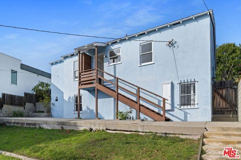 Tiny photo for 1770 Bryn Mawr Avenue, Santa Monica, CA 90405 (MLS # 25615725)