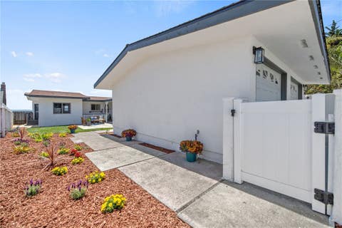 Tiny photo for 534 Pacific AVE, Cayucos, CA 93430 (MLS # FR26168906)