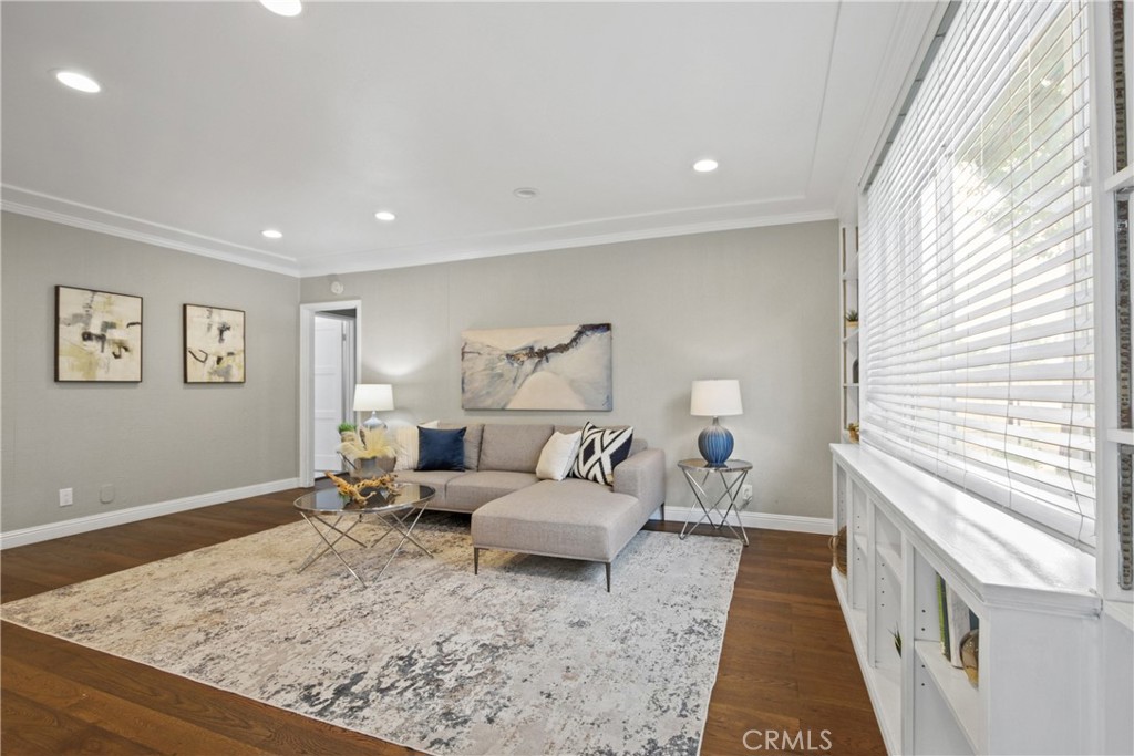Artcraft Manor (AM) - Residential