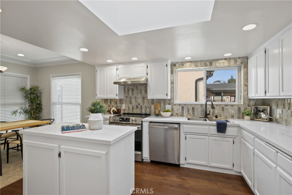 Artcraft Manor (AM) - Residential
